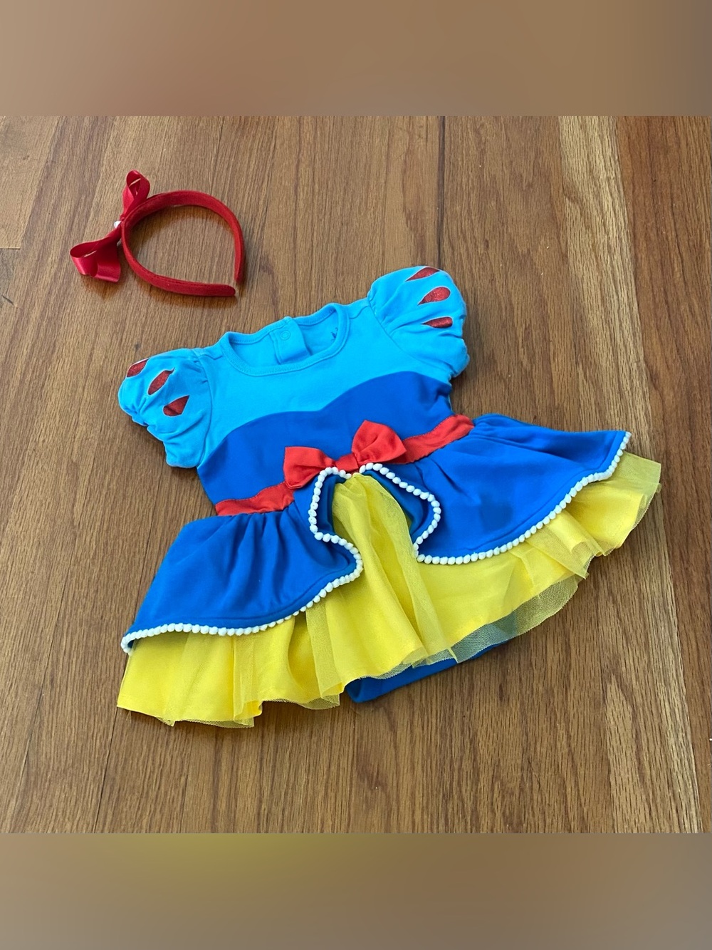 Disney Store Snow White Baby Costume With Headband - Picture 1 of 8